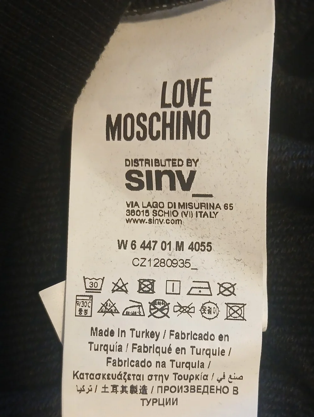 Nwot Love Moshino Black Hoodie with Red Heart Print On Sleeves And Hood - Picture 8 of 9